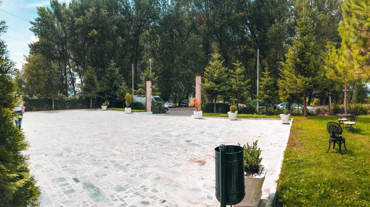 Hotel Devi Erseke Zewnętrze zdjęcie