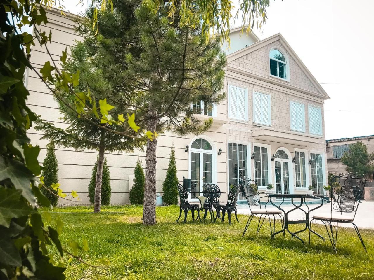 Hotel Devi Erseke Zewnętrze zdjęcie